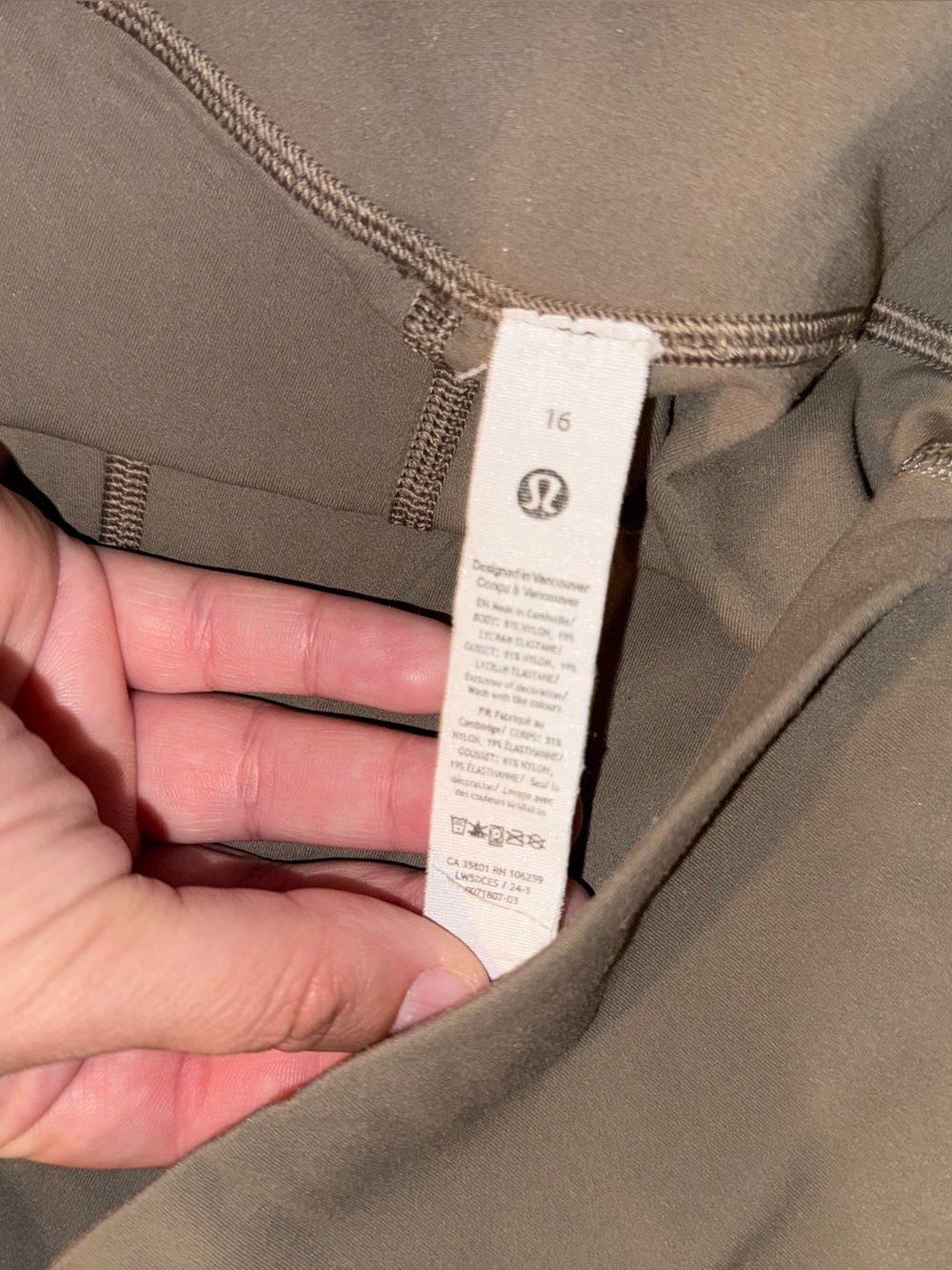 lululemon align - Nomad Leggings 25” - With Pockets - Picture 3 of 3